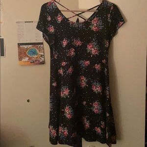Flower decorated dress. Straps on back